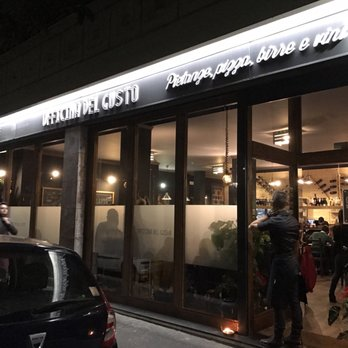 L'ingresso di Officina Del Gusto